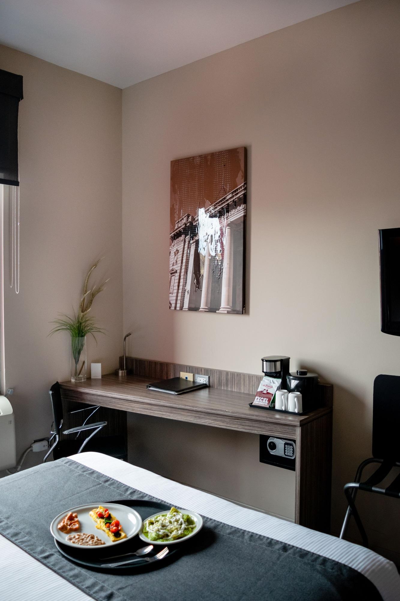 Four Points By Sheraton Uno Hotel